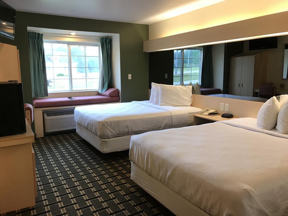 Mariner'S Village Resort Carlyle Экстерьер фото