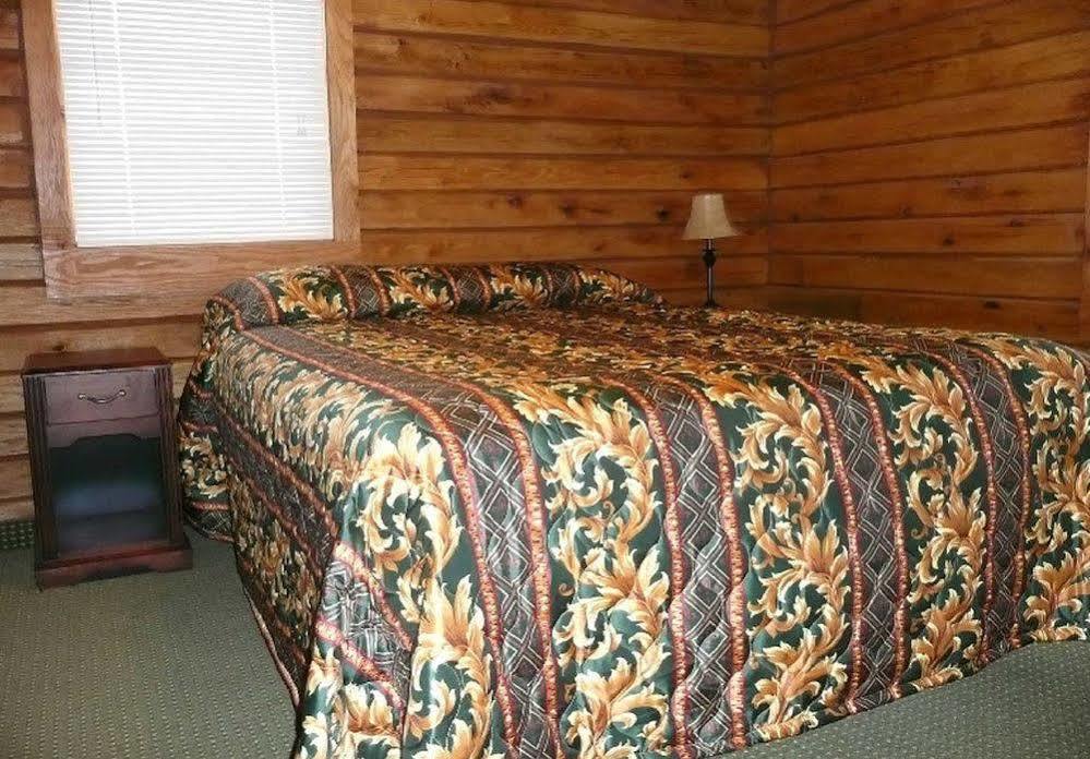 Mariner'S Village Resort Carlyle Экстерьер фото