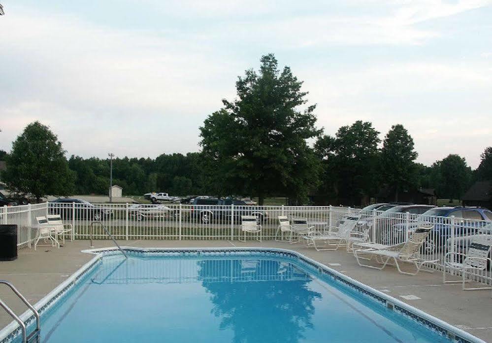 Mariner'S Village Resort Carlyle Экстерьер фото
