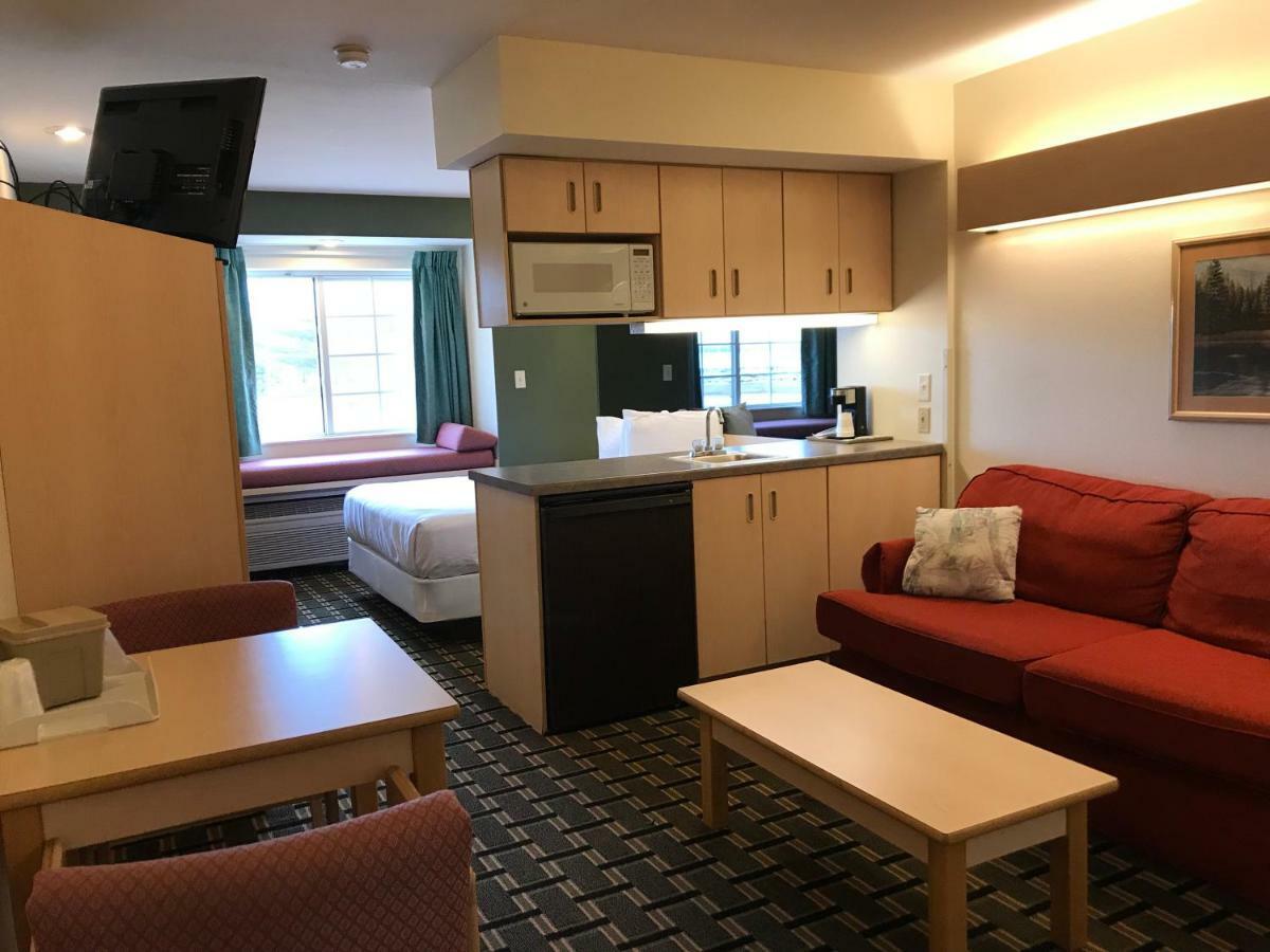 Mariner'S Village Resort Carlyle Экстерьер фото